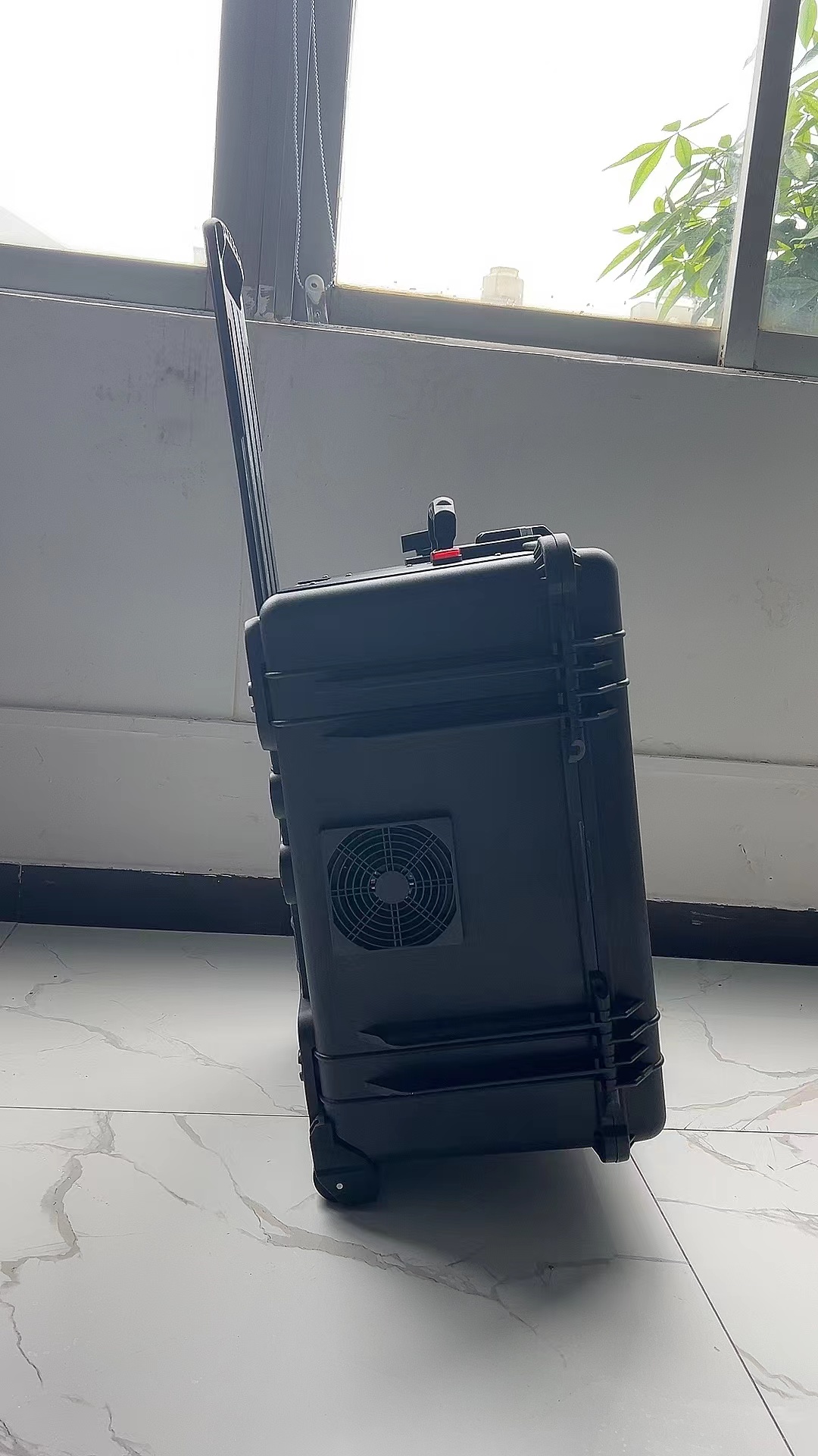 蒙自手拉箱型移动通信干扰器